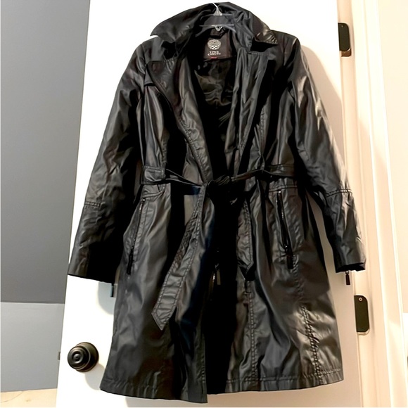 VINCE CAMUTO Black Hooded Raincoat - Picture 1 of 6